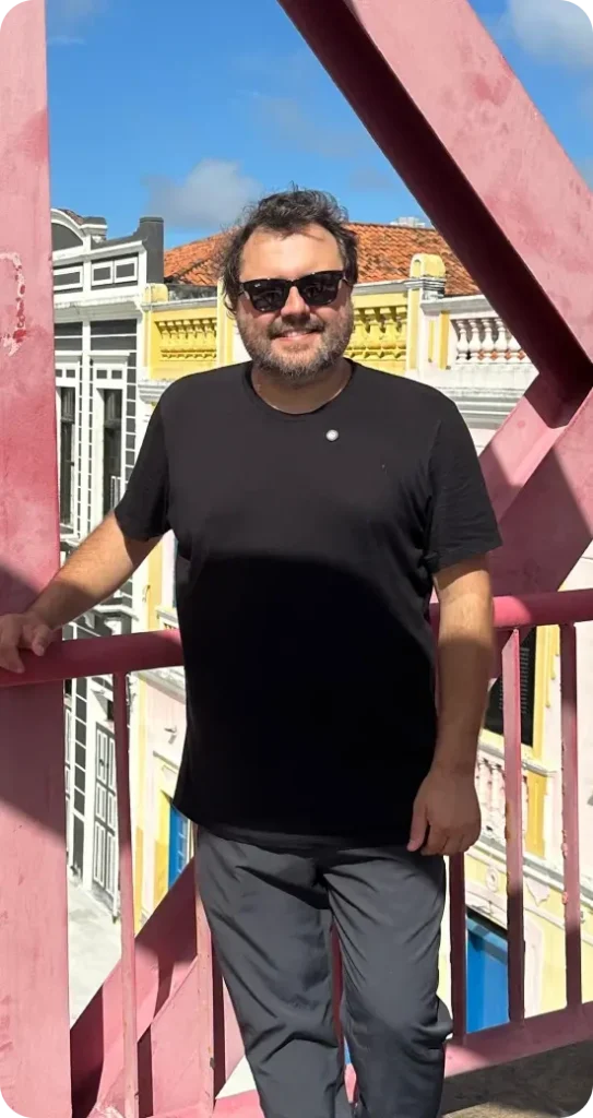 Thiago Gomide em conteúdo sobre consultoria de comunicação e narrativa institucional